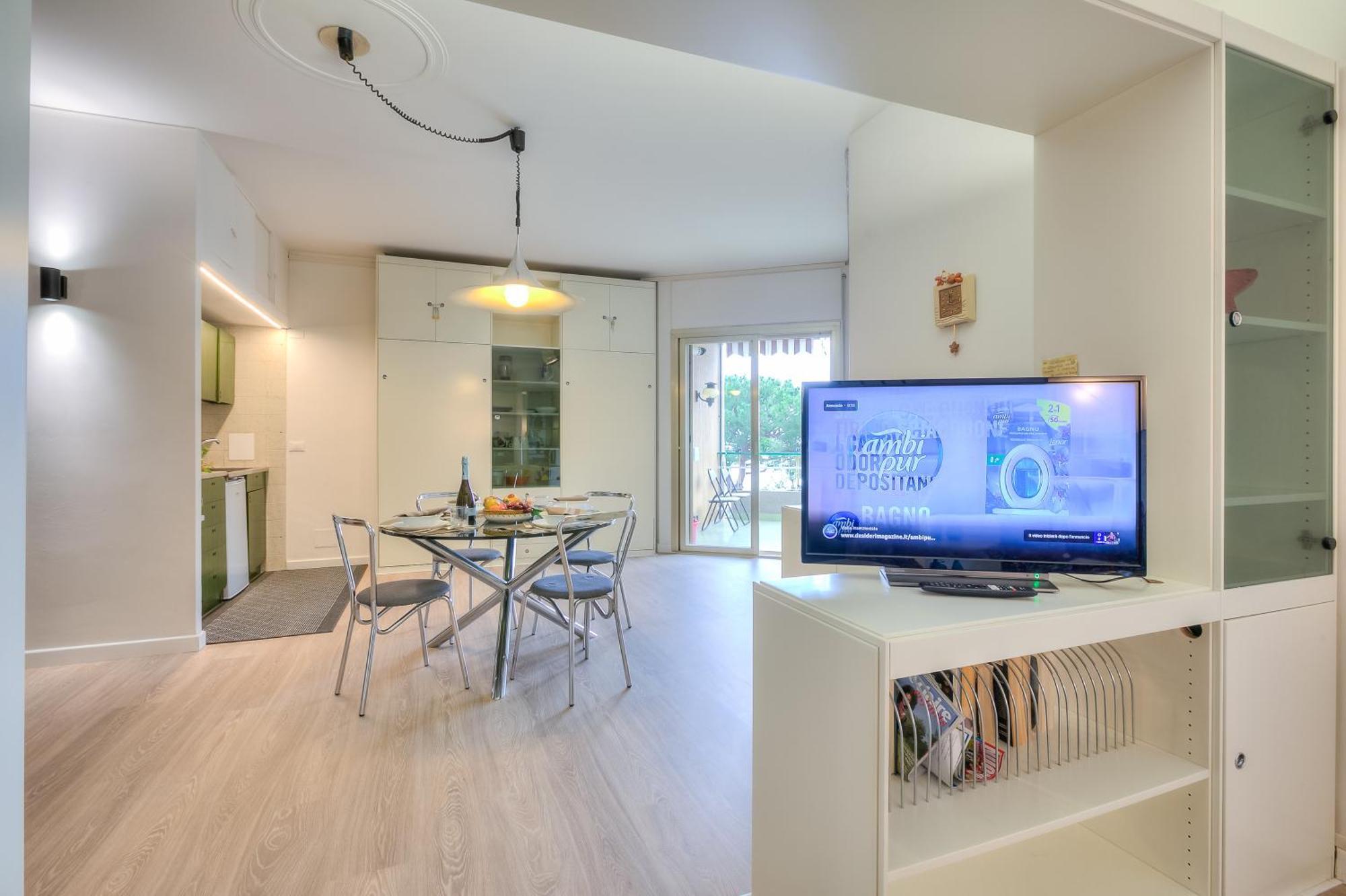 Casa Emma With Sea Glimpse - Happy Rentals サンレモ エクステリア 写真